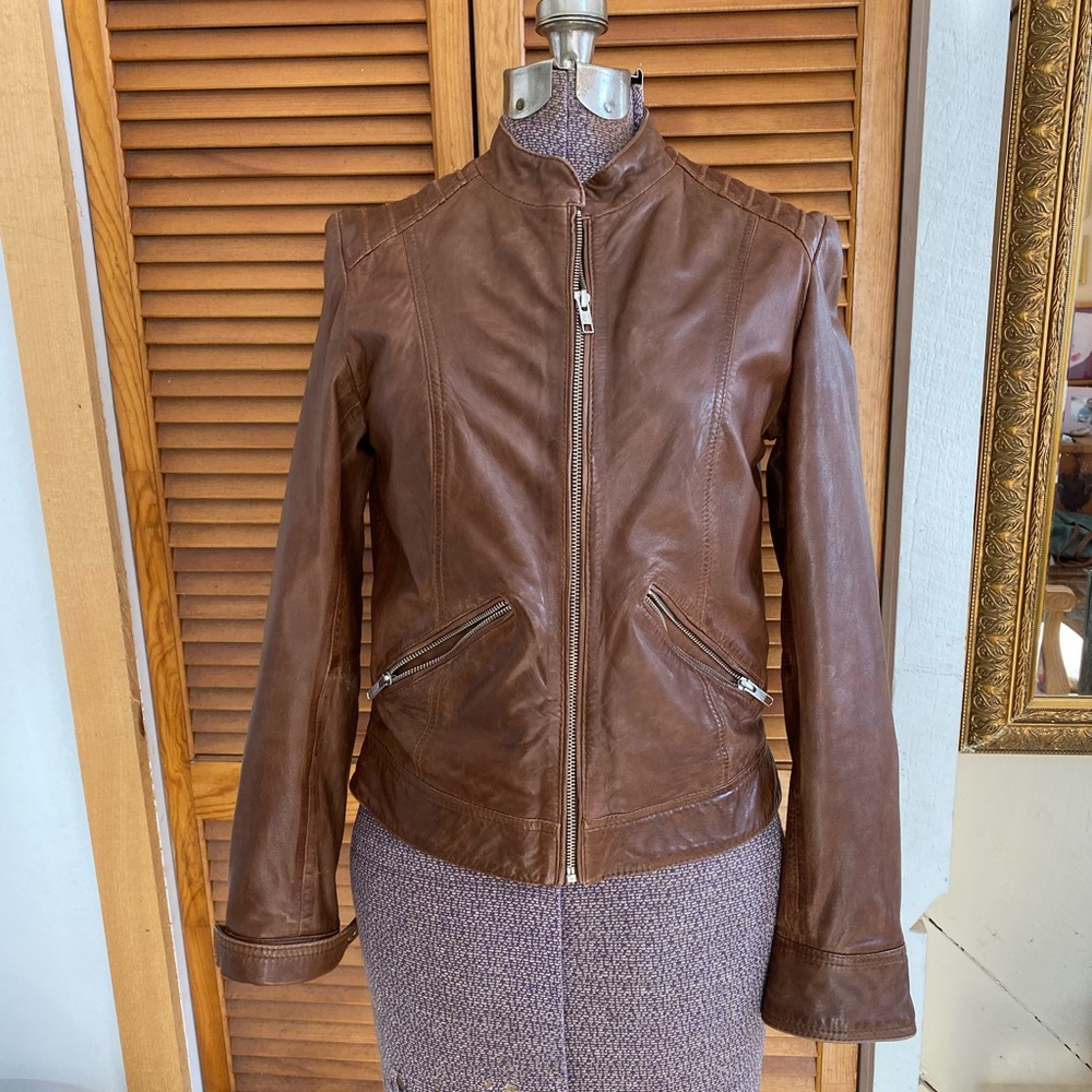 Beautiful faux leather jacket (S)BB DAKOTA 😎